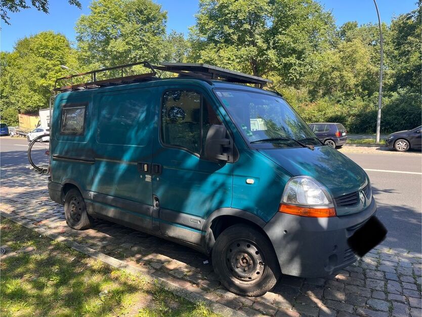 Renault Master 319.000 km 9.000 € Berlin 10997