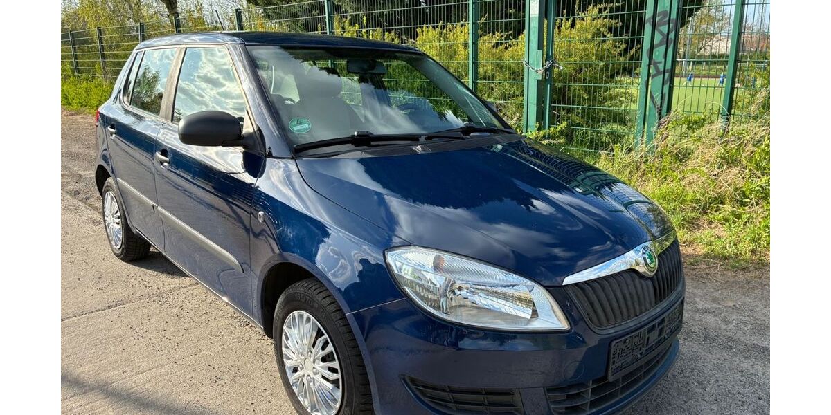 Skoda Fabia 129.000 km 3.295 &euro; Berlin 12524