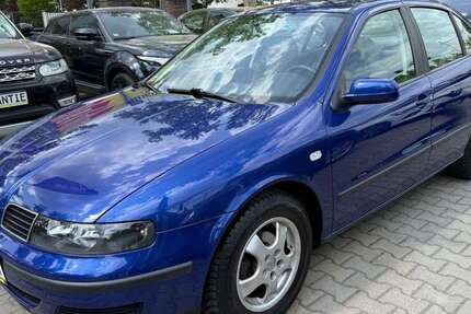 Seat Toledo 33.544 km 4.650 &euro; Berlin 13407