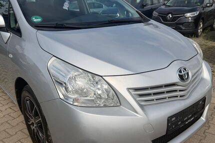 Toyota Verso 169.100 km 8.900 &euro; Berlin 12277