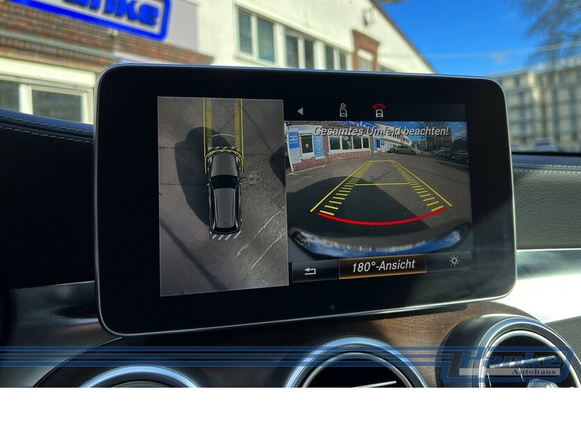 Mercedes-Benz C 250 C -Klasse*LED*Navi*R+F-Cam*Leder*Belüftete 87.057 km 17.990 € Berlin 13187