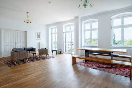 Familienidyll mit Altbaucharme und Weitblick