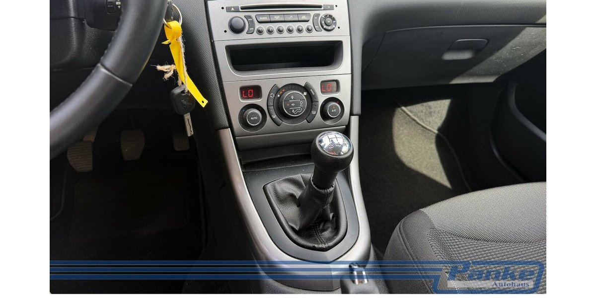 Peugeot 308 Active*PDCh*Klima*S.heft*LED*Tel.*Tempo 106.958 km 4.480 &euro; Berlin 13187