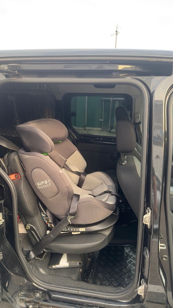 Renault Kangoo 205.322 km 10.200 € Berlin 10178