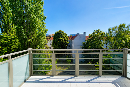 Wohnung Berlin Lichtenberg - 4 Zimmer, 93 m&sup2;, 2.219&euro; | Angebot:27220157