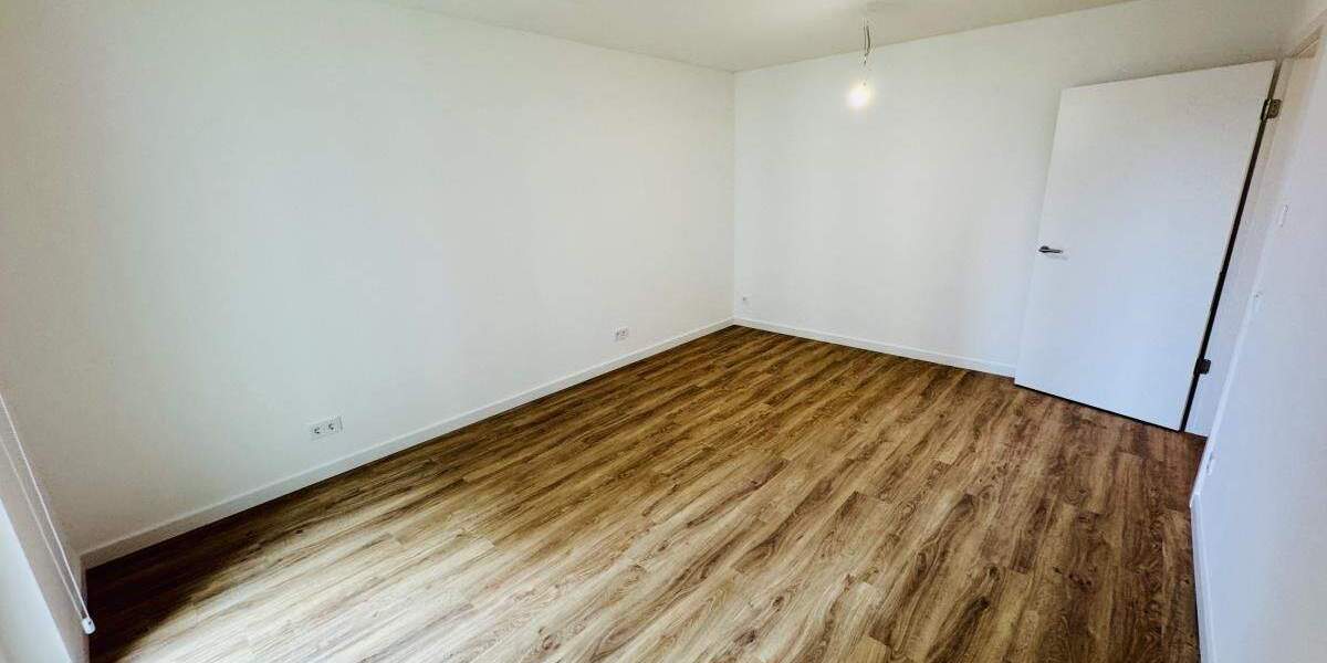 Etagenwohnung Berlin Schöneberg - 4 Zimmer, 93 m&sup2;, 2.475&euro; | Angebot:25567453