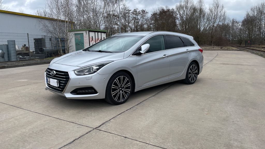 Hyundai i40 96.391 km 11.500 &euro; Berlin 13127