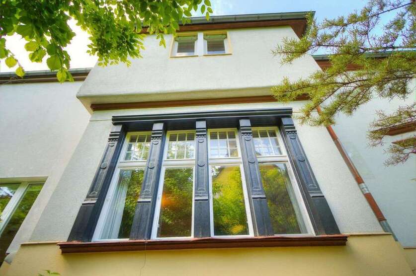 Haus zum Kaufen in Berlin 1.300.000 € 433.53 m²
