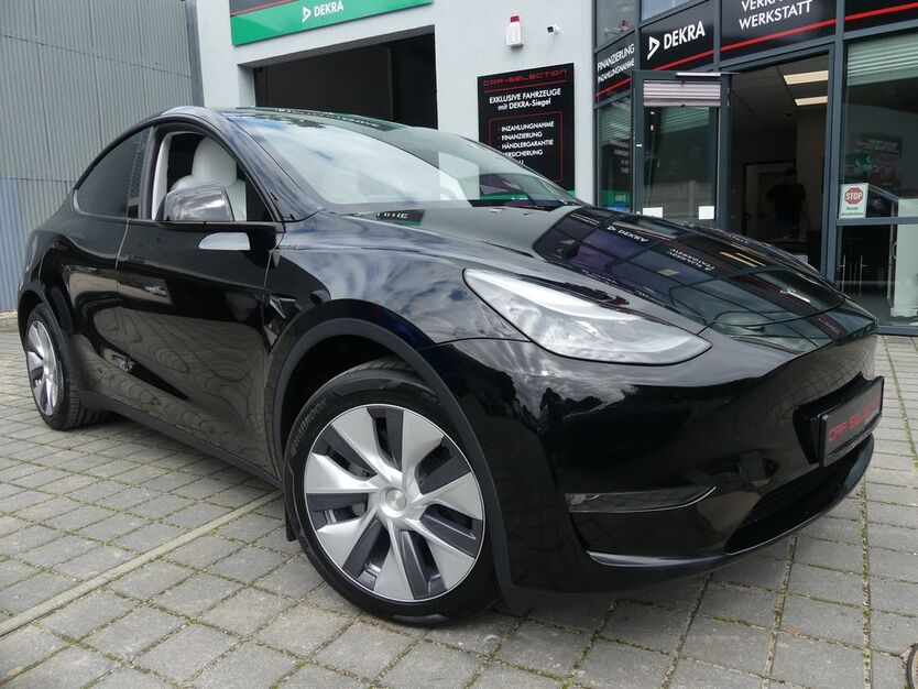 Tesla Model Y 9.957 km 41.800 € Berlin 13156