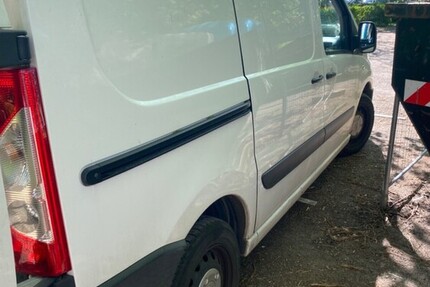 Toyota Proace 83.000 km 8.500 € Berlin 10178