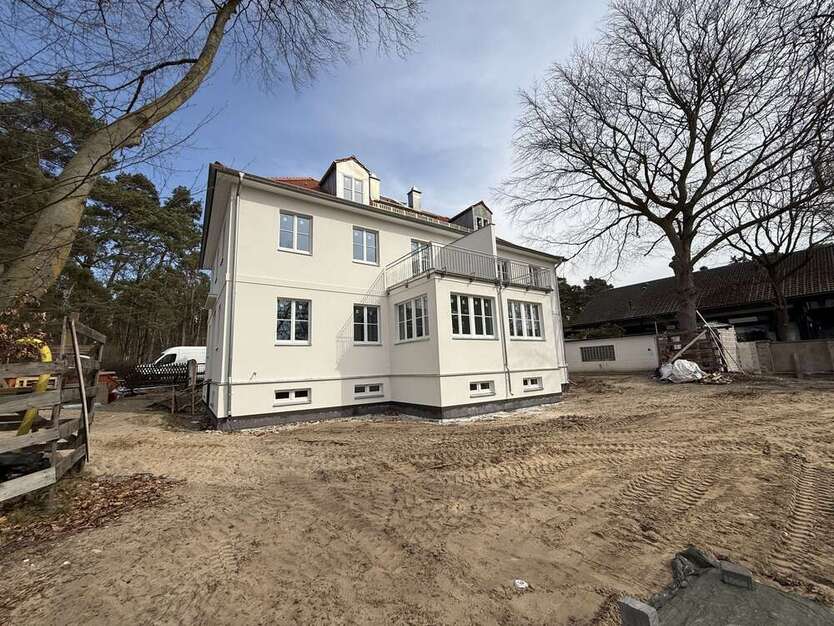 Haus zum Mieten in Berlin 2.950 € 176 m²