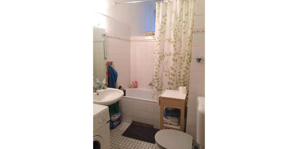 Etagenwohnung Berlin Friedrichshain-Kreuzberg - 24 Zimmer, 93 m&sup2;, 580&euro; | Angebot:27621038