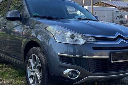Citroen C-Crosser 220.300 km 4.300 &euro; Berlin 13599