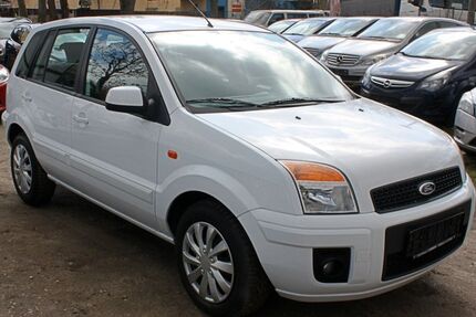 Ford Fusion 62.500 km 3.999 &euro; Berlin 13057