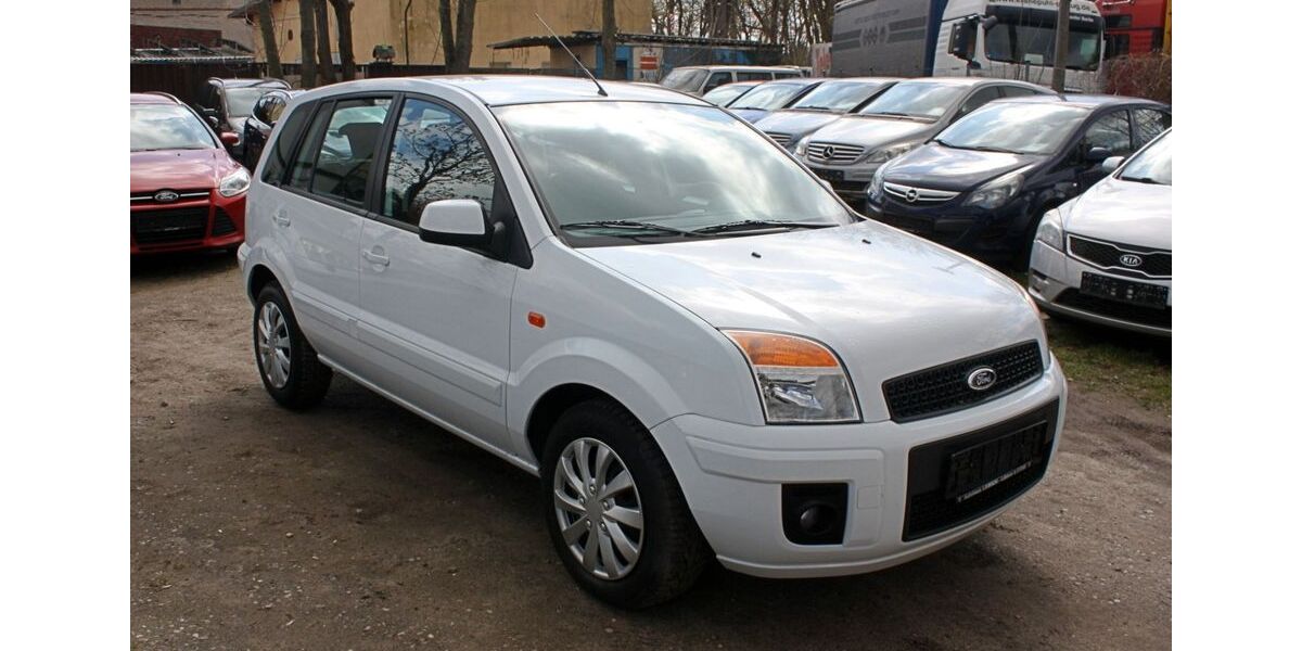 Ford Fusion 62.500 km 3.999 &euro; Berlin 13057