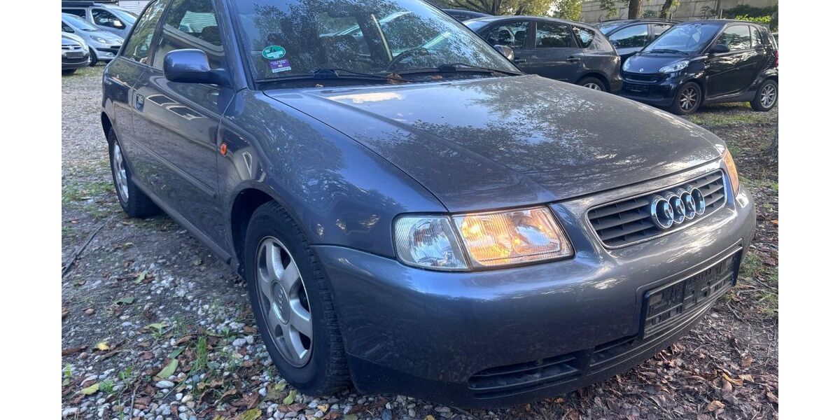 Audi A3 214.895 km 900 &euro; Berlin 14167