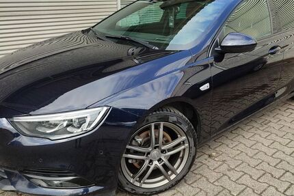 Opel Insignia 106.104 km 19.850 € Brandenburg an der Havel 14772