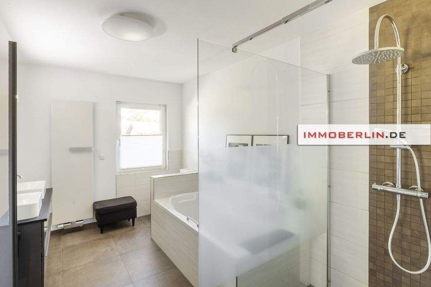 Mehrfamilienhaus, Wohnhaus Falkensee - 3 Zimmer, 880.000&euro; | Angebot:25459339