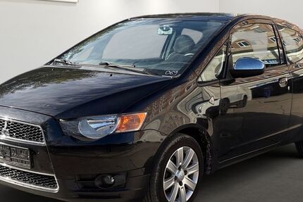Mitsubishi Colt 157.391 km 1.399 &euro; Berlin 12681