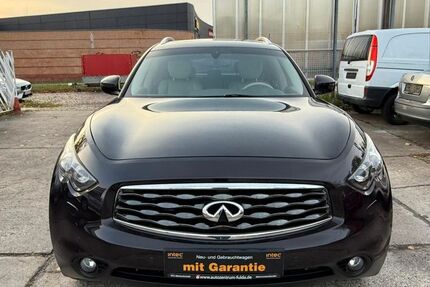 INFINITI FX 158.000 km 12.000 &euro; Berlin 13127