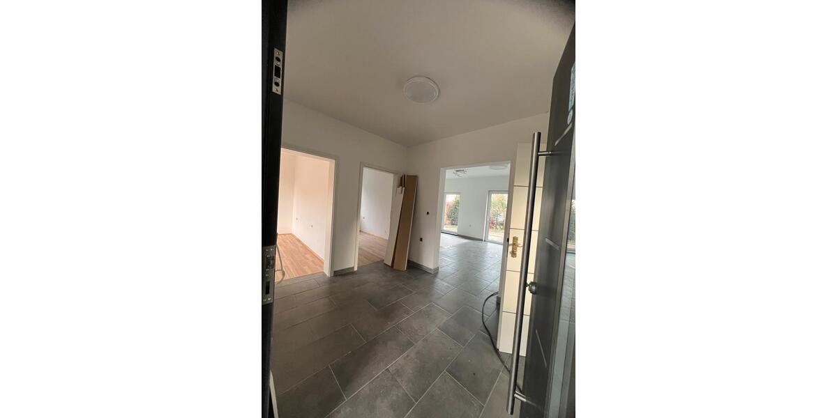 Villa Groß Kreutz (Havel) - 8 Zimmer, 240 m&sup2;, 680.000&euro; | Angebot:26143777