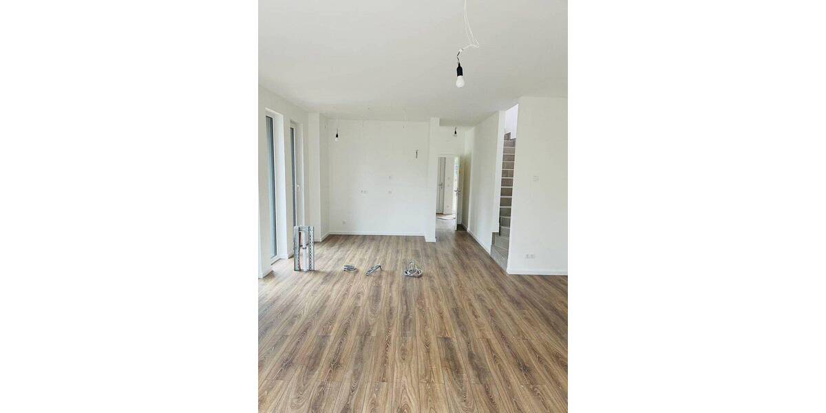 Doppelhaushälfte Brandenburg - Blankenfelde-Mahlow Blankenfelde - 6 Zimmer, 170 m&sup2;, 3.540&euro; | Angebot:26902808