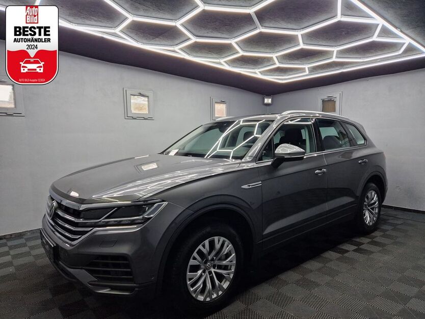 VW Touareg 33.600 km 37.780 € Berlin 12305