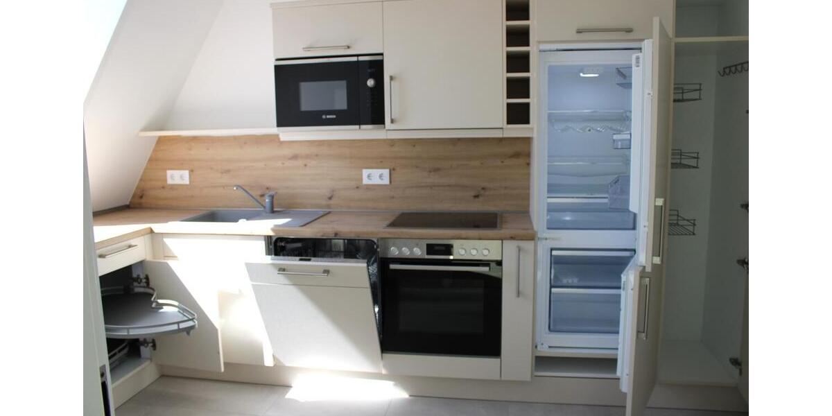 Dachgeschoßwohnung Berlin Charlottenburg-Wilmersdorf - 3 Zimmer, 115 m&sup2;, 2.150&euro; | Angebot:26350742