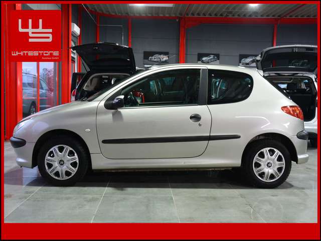 Peugeot 206 115.426 km 1.990 &euro; Falkensee 14612