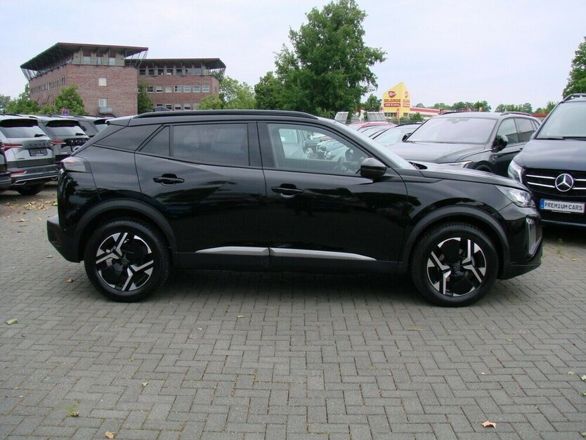 Peugeot 2008 1.2 Allure ACC MirrorLink Kamera LED 16.743 km 20.980 € Falkensee 14612