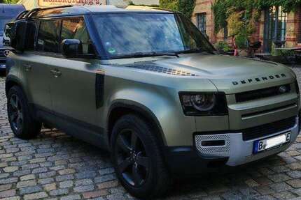 Land Rover Defender 75.000 km 75.000 € Berlin 12247