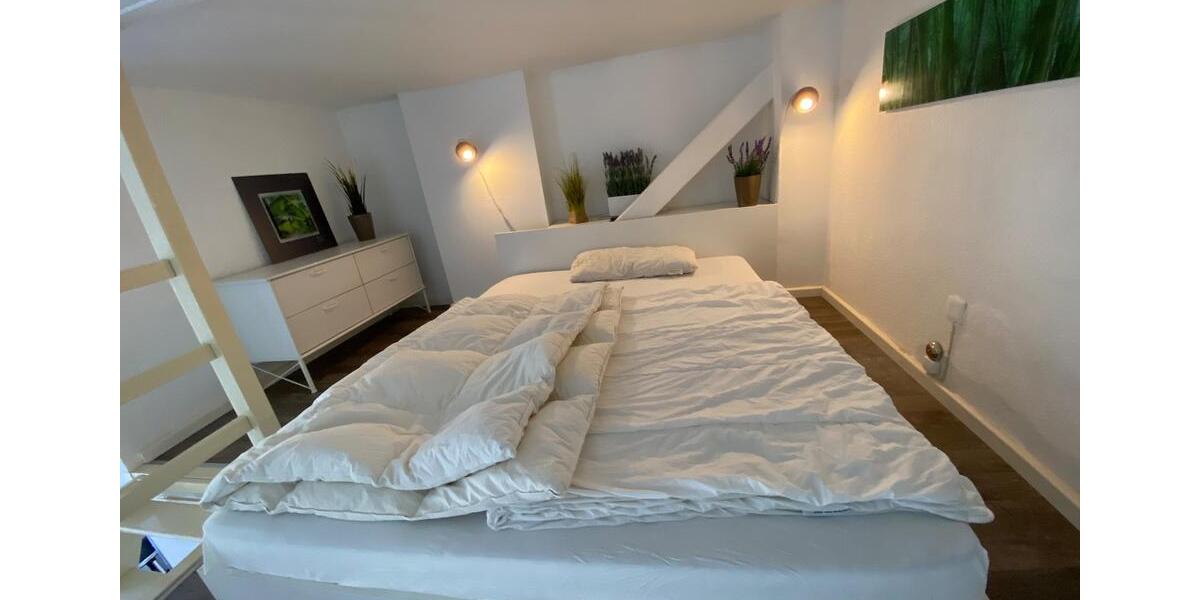 Etagenwohnung Berlin Friedrichshain-Kreuzberg - 2 Zimmer, 37 m&sup2;, 1.200&euro; | Angebot:26063617