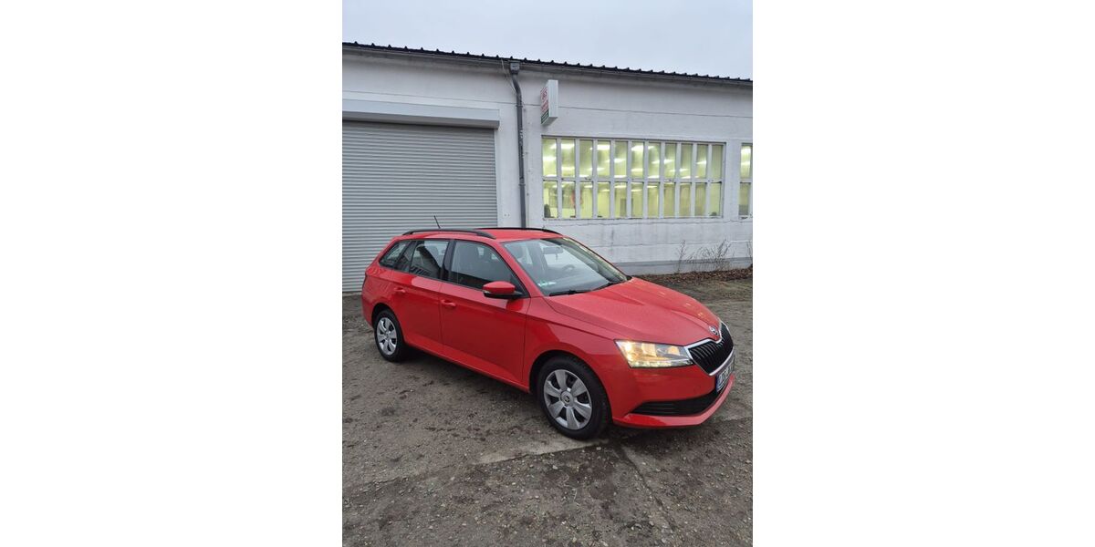 Skoda Fabia 38.017 km 9.250 &euro; Berlin 12355