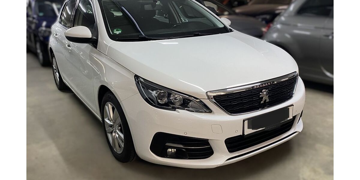 Peugeot 308 111.181 km 9.990 &euro; Berlin 12347