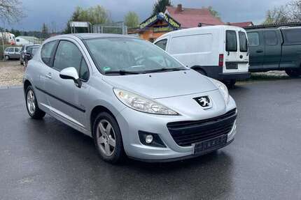 Peugeot 207 94.000 km 2.400 &euro; Dahlewitz 15827
