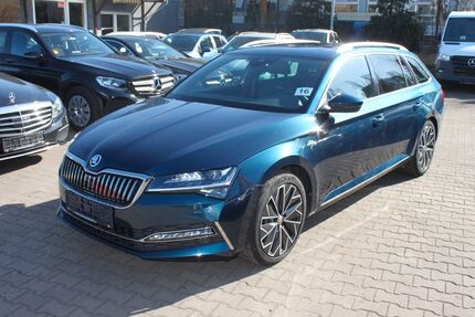 Skoda Superb 94.500 km 26.990 &euro; Berlin 12057