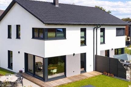 Haus Nauen - 4 Zimmer, 123 m&sup2;, 1.700&euro; | Angebot:27623834