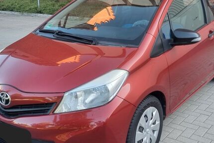 Toyota Yaris 199.300 km 3.990 &euro; Berlin 12489
