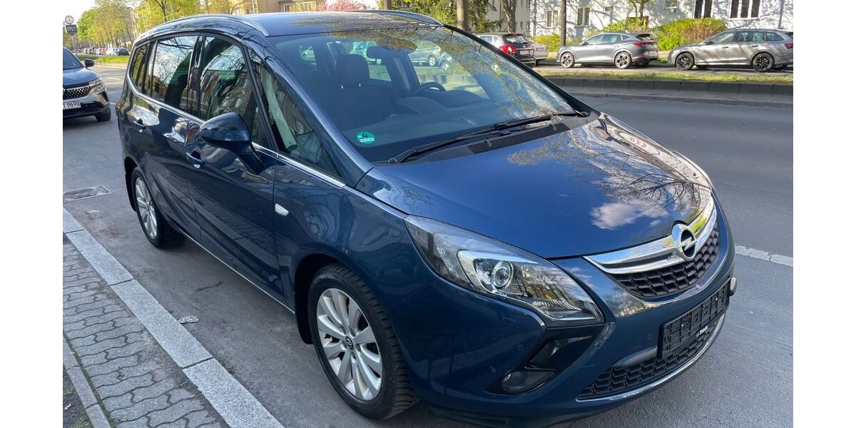 Opel Zafira 99.800 km 8.999 &euro; Berlin 12359