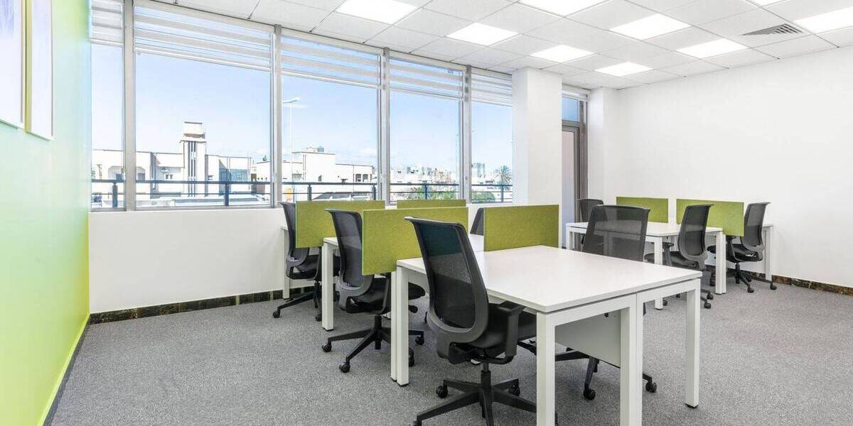 Buchen Sie einen reservierten Coworking-Arbeitsplatz oder Hot Desk in Regus Bikini Berlin zimmer