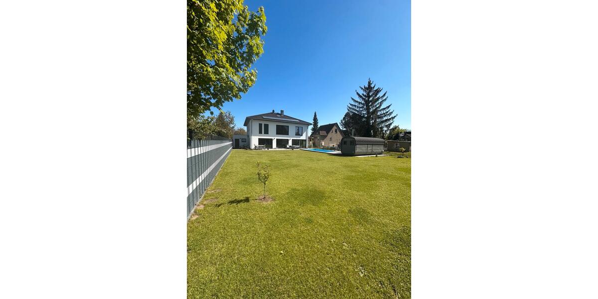 Villa Brieselang - 7 Zimmer, 248 m&sup2;, 1.500.000&euro; | Angebot:26070780