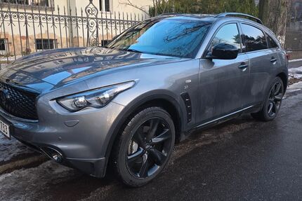 INFINITI QX70 94.500 km 17.499 &euro; Berlin 14193