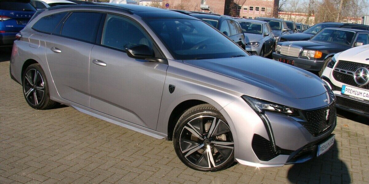 Peugeot 308 SW 1.5 GT ACC Panorama LED SCR 31.506 km 23.980 &euro; Falkensee 14612