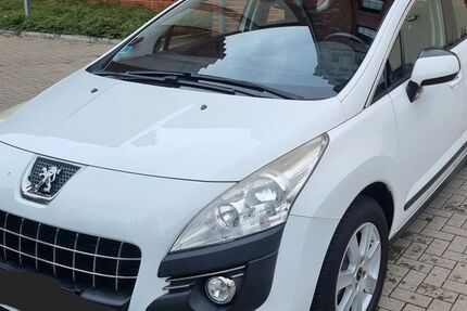 Peugeot 3008 68.393 km 6.990 &euro; Berlin 12489