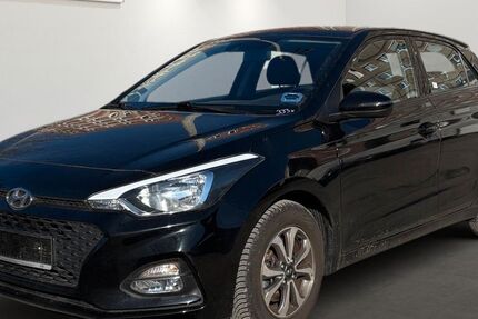 Hyundai i20 60.639 km 9.999 &euro; Berlin 12681
