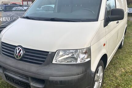VW T5 Transporter 256.136 km 7.999 &euro; Berlin 13057