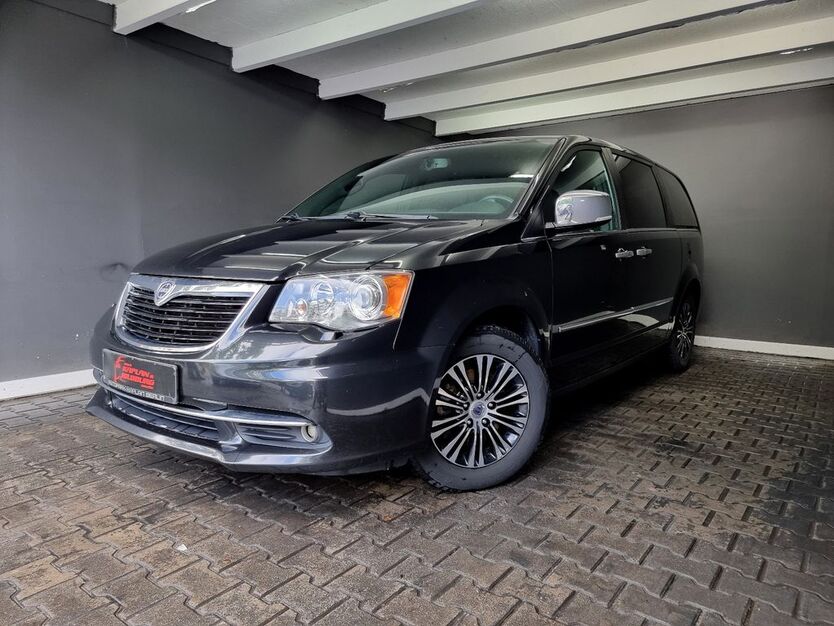 Lancia Voyager 149.000 km 15.990 € Berlin 12279