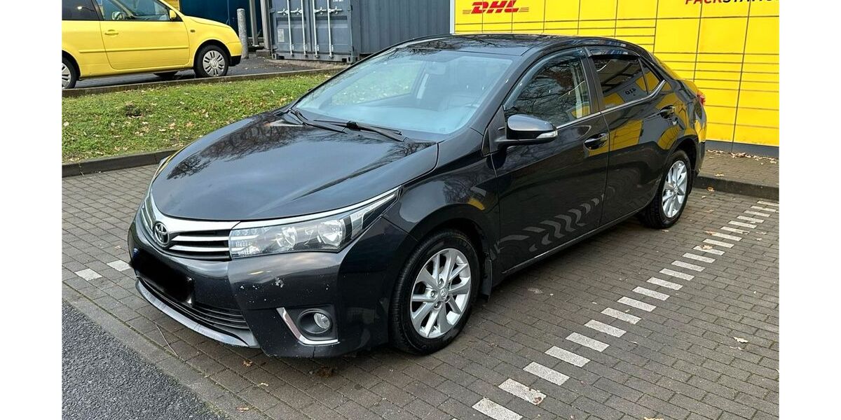 Toyota Corolla 151.000 km 7.900 &euro; Berlin 13509