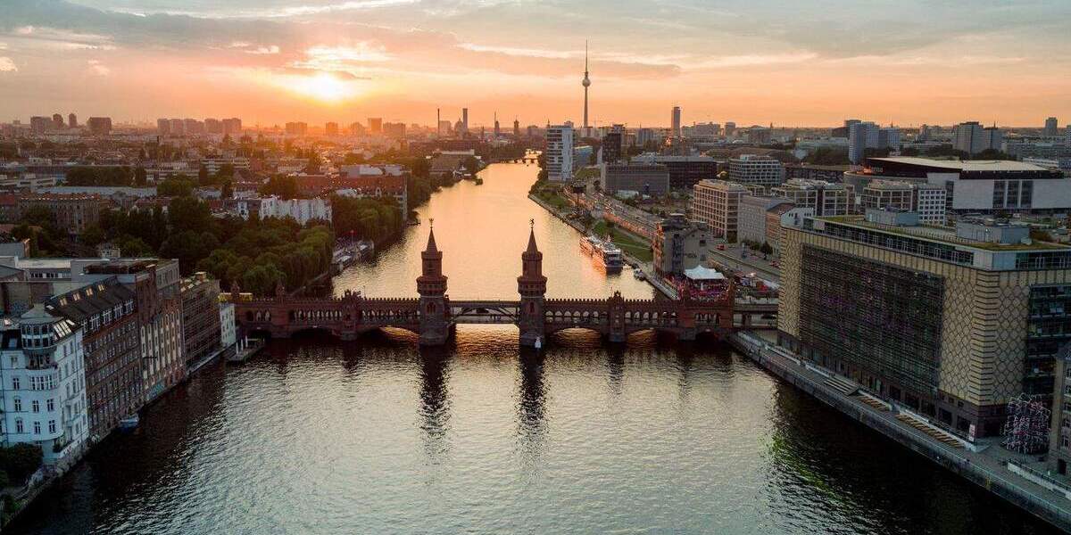 Etagenwohnung Berlin Friedrichshain - 1 Zimmer, 40 m&sup2;, 1.390&euro; | Angebot:25279194