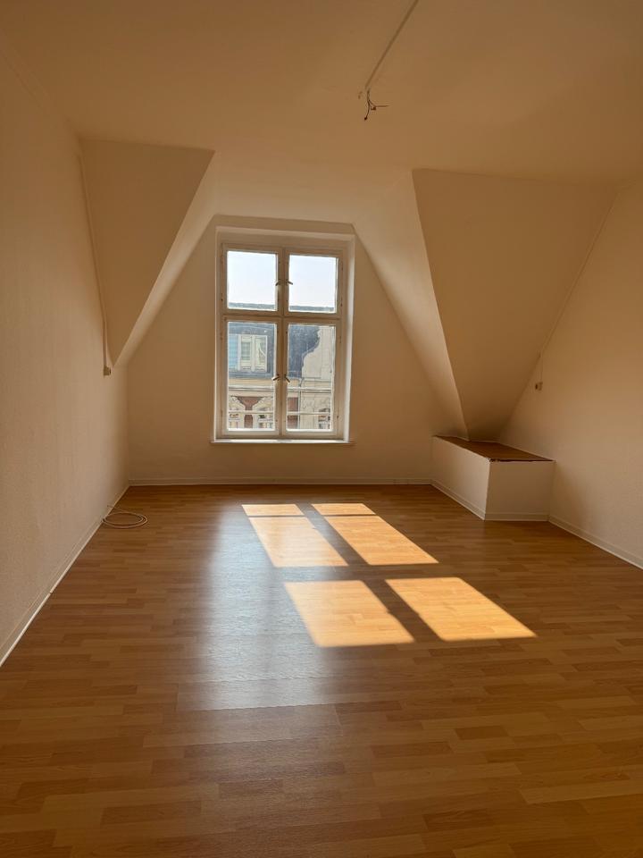 Wohnen im Zentrum, 4 Zimmer, in Brandenburg Havel, 3 WG geeignet, Provisionsfrei! zimmer